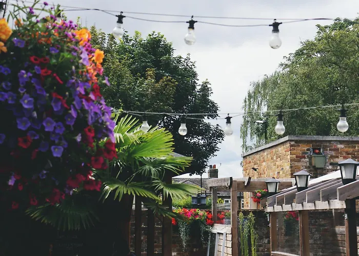 The George Inn